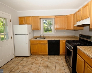 214 David Place - Photo Thumbnail 3