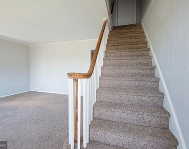 214 David Place - Photo Thumbnail 10