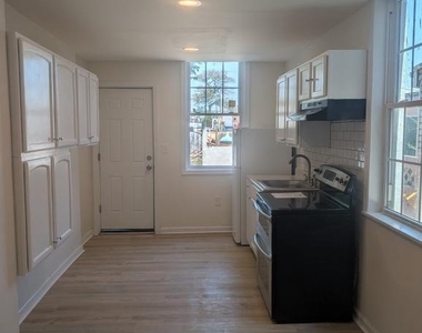 457 Mechanic Street - Photo Thumbnail 5
