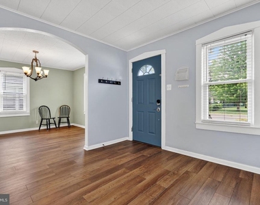 106 Ford Street - Photo Thumbnail 4