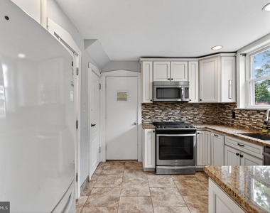 106 Ford Street - Photo Thumbnail 13