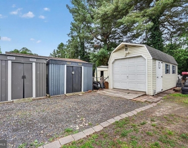 106 Ford Street - Photo Thumbnail 34