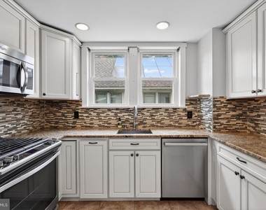 106 Ford Street - Photo Thumbnail 16