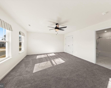 5559 Trafalgar Circle - Photo Thumbnail 37