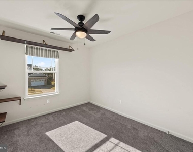 5559 Trafalgar Circle - Photo Thumbnail 62