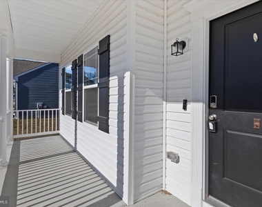 5559 Trafalgar Circle - Photo Thumbnail 10