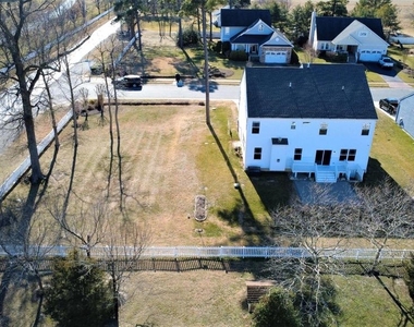 5559 Trafalgar Circle - Photo Thumbnail 1