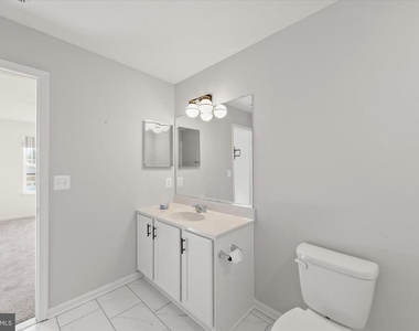 5559 Trafalgar Circle - Photo Thumbnail 42