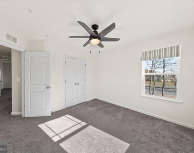 5559 Trafalgar Circle - Photo Thumbnail 61