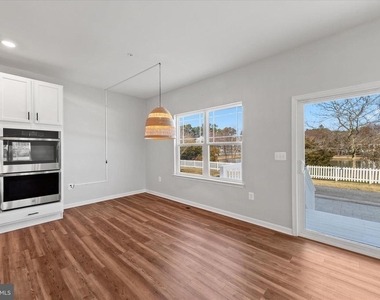 5559 Trafalgar Circle - Photo Thumbnail 19