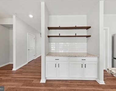 5559 Trafalgar Circle - Photo Thumbnail 29