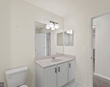 5559 Trafalgar Circle - Photo Thumbnail 59