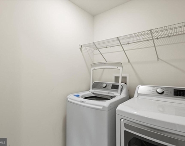5559 Trafalgar Circle - Photo Thumbnail 66
