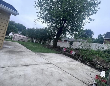 5825 Lamont Drive - Photo Thumbnail 33