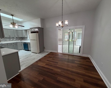 5825 Lamont Drive - Photo Thumbnail 27