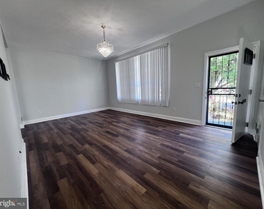 5825 Lamont Drive - Photo Thumbnail 1