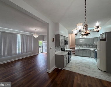 5825 Lamont Drive - Photo Thumbnail 26