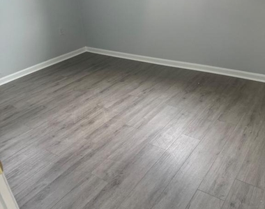 5907 15th Avenue - Photo Thumbnail 7