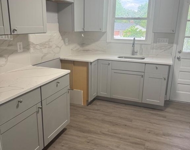 5907 15th Avenue - Photo Thumbnail 1