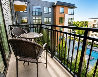 145 Riverhaven Drive - Photo Thumbnail 16