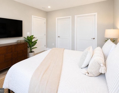 145 Riverhaven Drive - Photo Thumbnail 11
