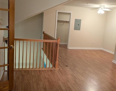109 Timberbrook Lane - Photo Thumbnail 6