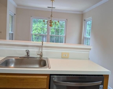 109 Timberbrook Lane - Photo Thumbnail 8