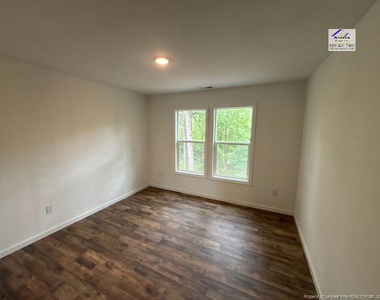 273 Brewster Drive - Photo Thumbnail 10