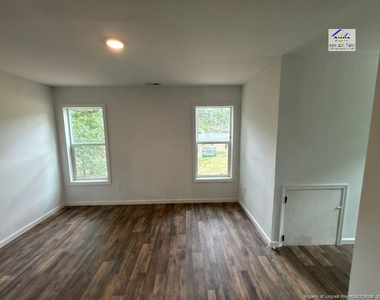 273 Brewster Drive - Photo Thumbnail 11