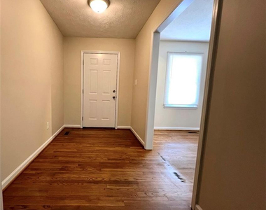 715 Ashburton Drive - Photo Thumbnail 1