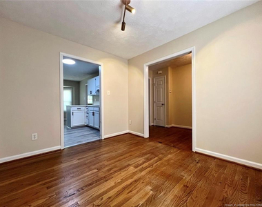 715 Ashburton Drive - Photo Thumbnail 7