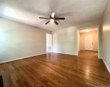 715 Ashburton Drive - Photo Thumbnail 8