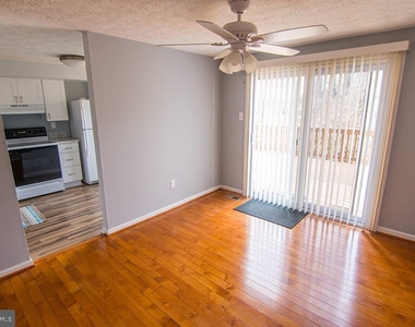 7821 White Cliff Terrace - Photo Thumbnail 5