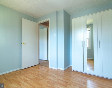 7821 White Cliff Terrace - Photo Thumbnail 7