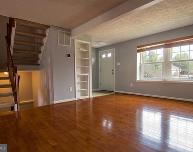 7821 White Cliff Terrace - Photo Thumbnail 1