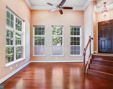 13526 Waterford Hills Boulevard - Photo Thumbnail 2