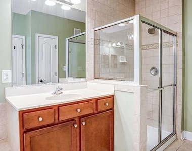 13526 Waterford Hills Boulevard - Photo Thumbnail 30