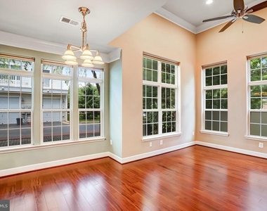 13526 Waterford Hills Boulevard - Photo Thumbnail 8