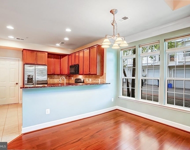 13526 Waterford Hills Boulevard - Photo Thumbnail 12