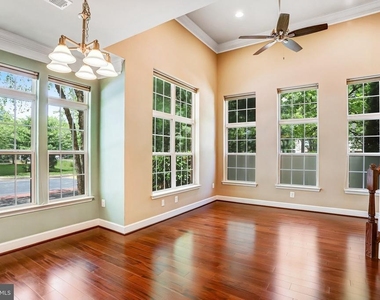 13526 Waterford Hills Boulevard - Photo Thumbnail 6