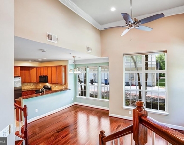 13526 Waterford Hills Boulevard - Photo Thumbnail 9