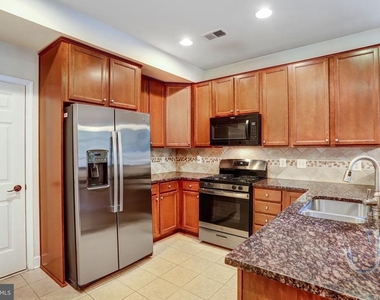 13526 Waterford Hills Boulevard - Photo Thumbnail 15