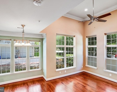 13526 Waterford Hills Boulevard - Photo Thumbnail 7