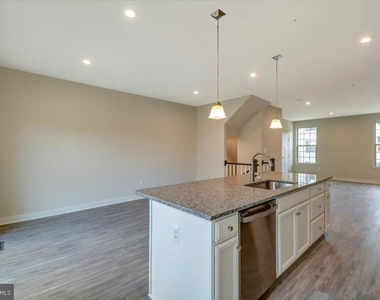9583 Tall Oaks Road - Photo Thumbnail 16