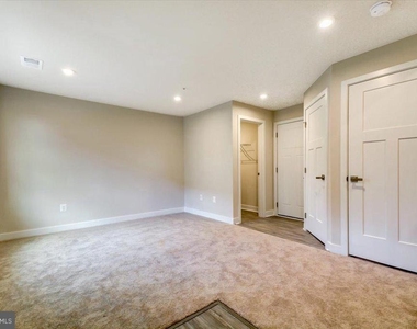 9583 Tall Oaks Road - Photo Thumbnail 5