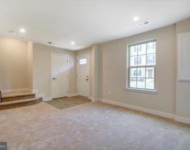 9583 Tall Oaks Road - Photo Thumbnail 4