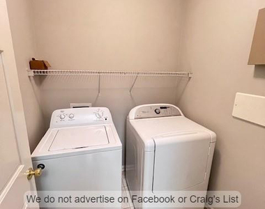 4010 Bardstown Court - Photo Thumbnail 5