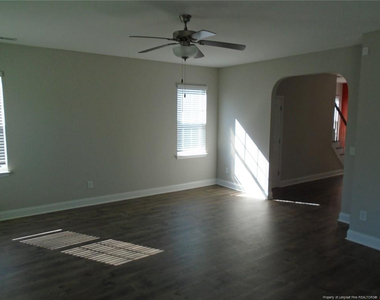 2240 Mannington Drive - Photo Thumbnail 10