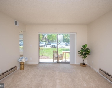 15310 Beaverbrook Court - Photo Thumbnail 19