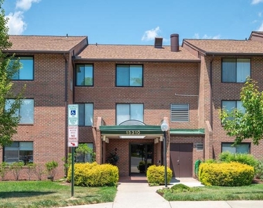 15310 Beaverbrook Court - Photo Thumbnail 14